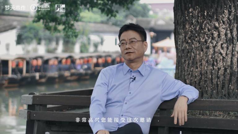 w66最老牌家居总经理×Burberry合作艺术家Roberto.Z